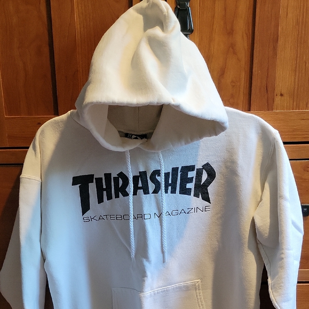 Thrasher White Sweater Classic Pullover Style